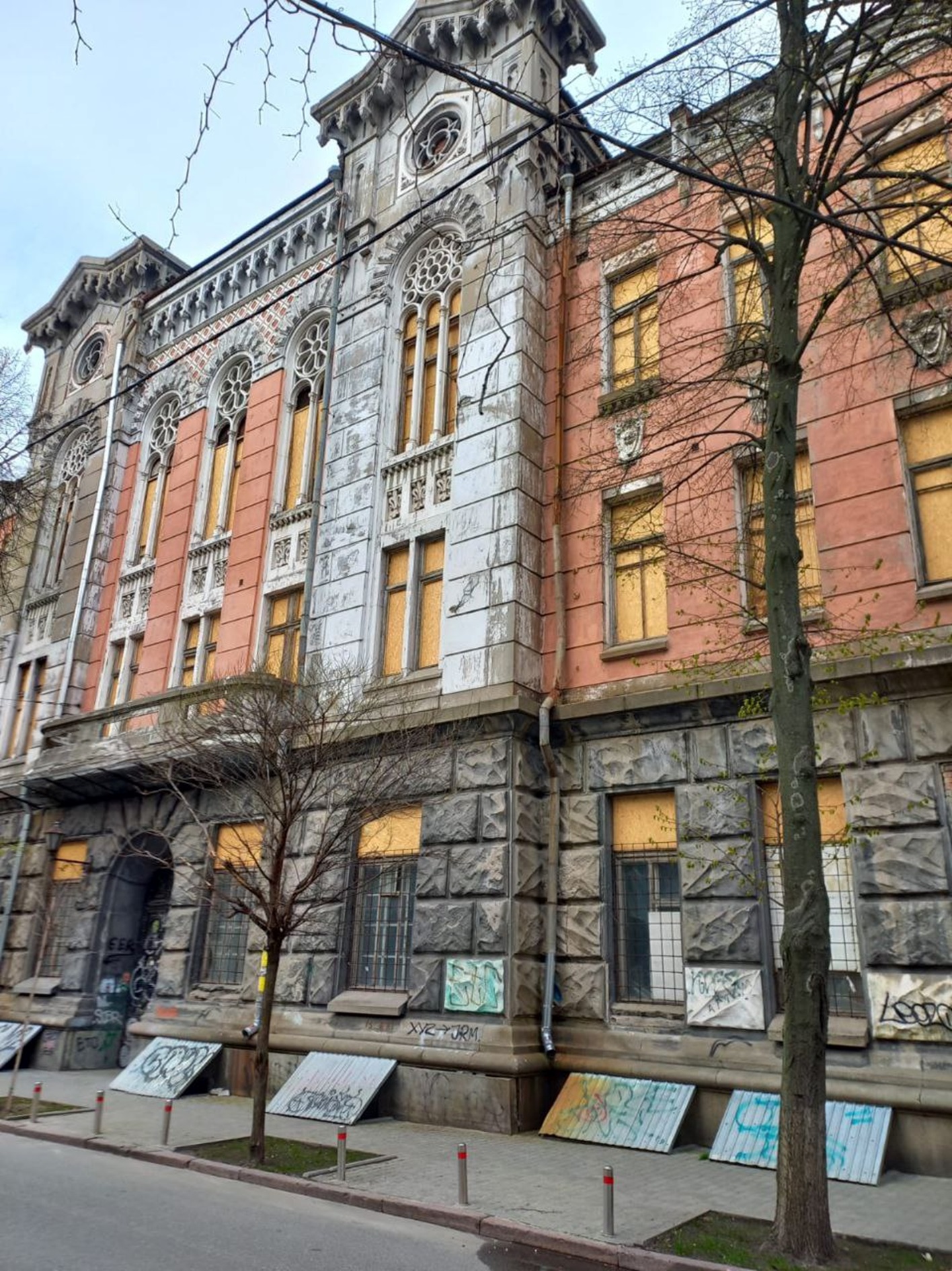 Будівля Товариства швидкої медичної допомоги на Рейтарській давно потребує реставрації